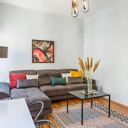 Apartament Apartament *